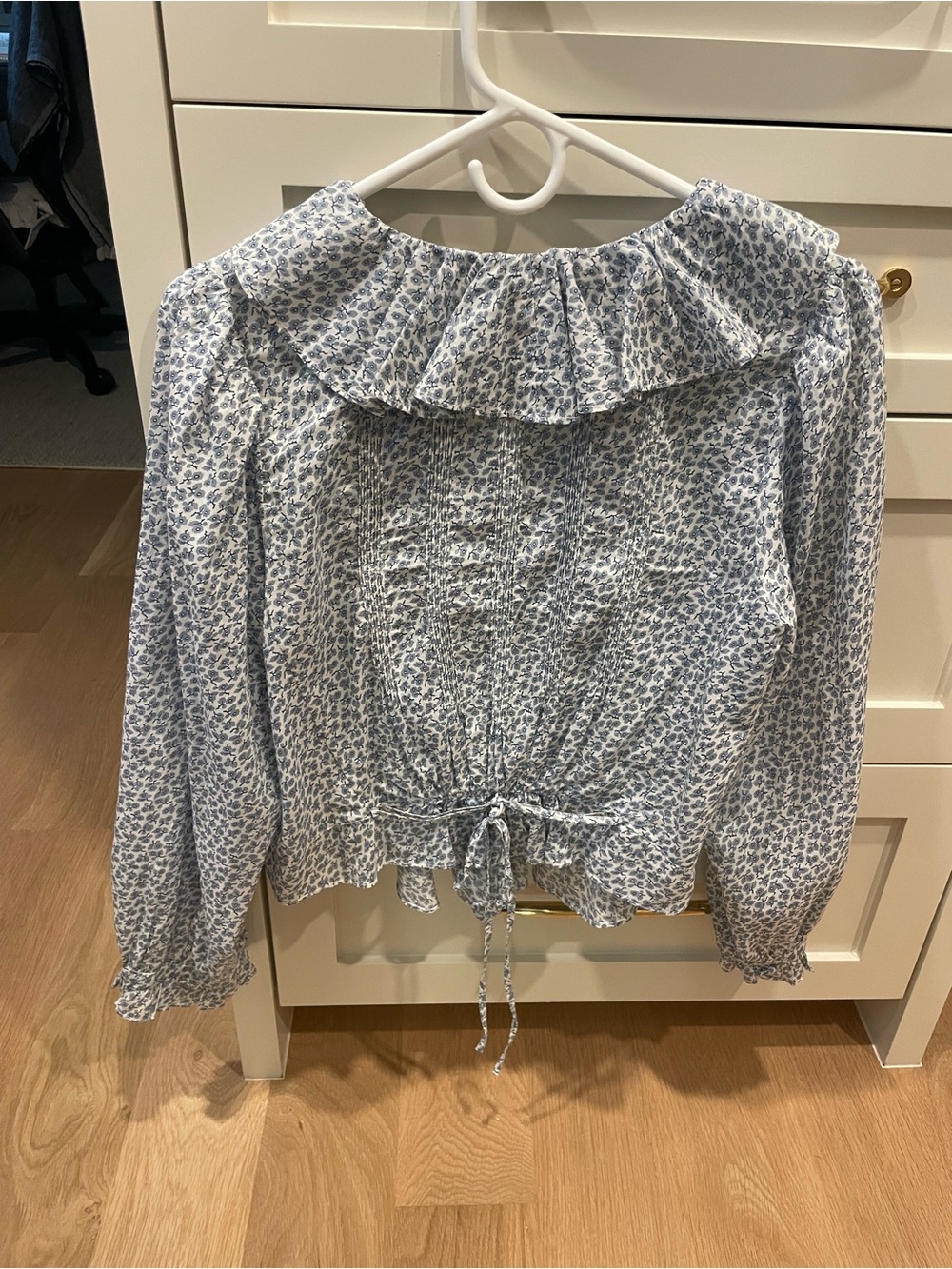 Doen Blue Floral Ruffle Front Blouse - Picture 3 of 3